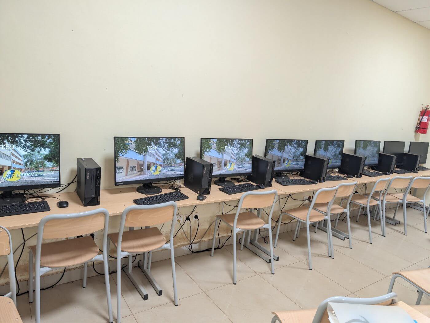 Salle multimédia — Établissement scolaire, Bamako